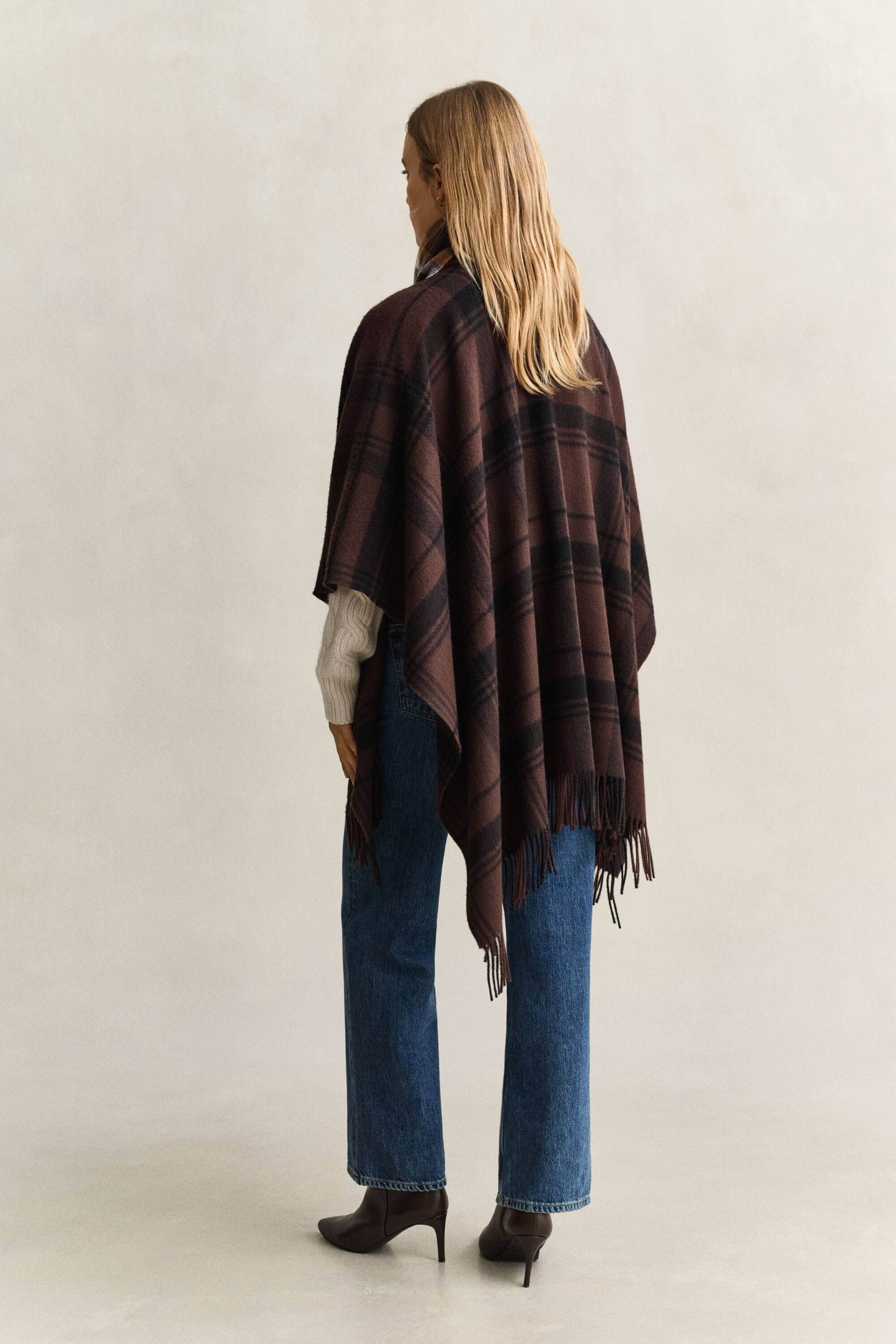 Karierter Wollponcho