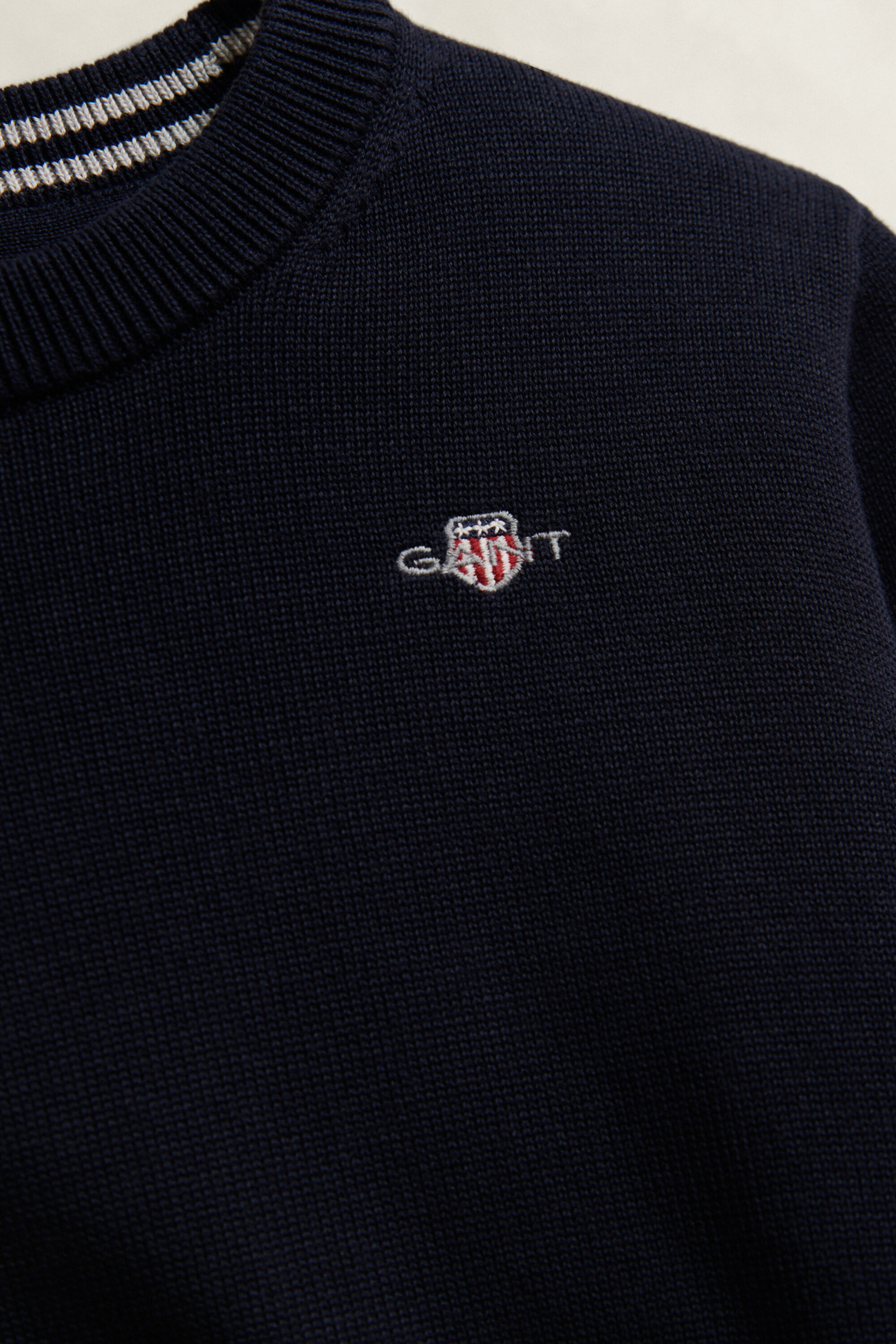 Boys Shield Pullover
