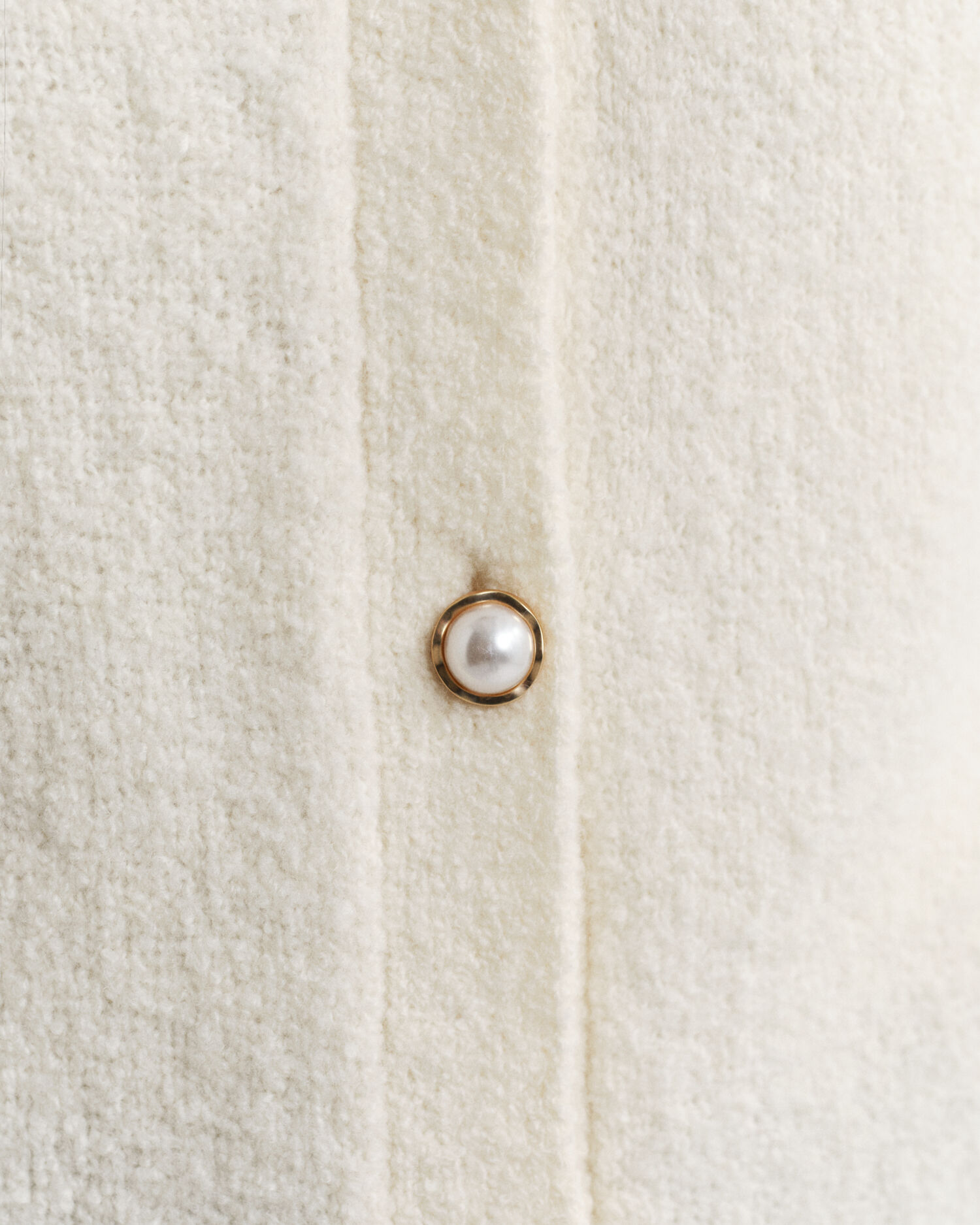 Bouclé Rundhalsstrickjacke