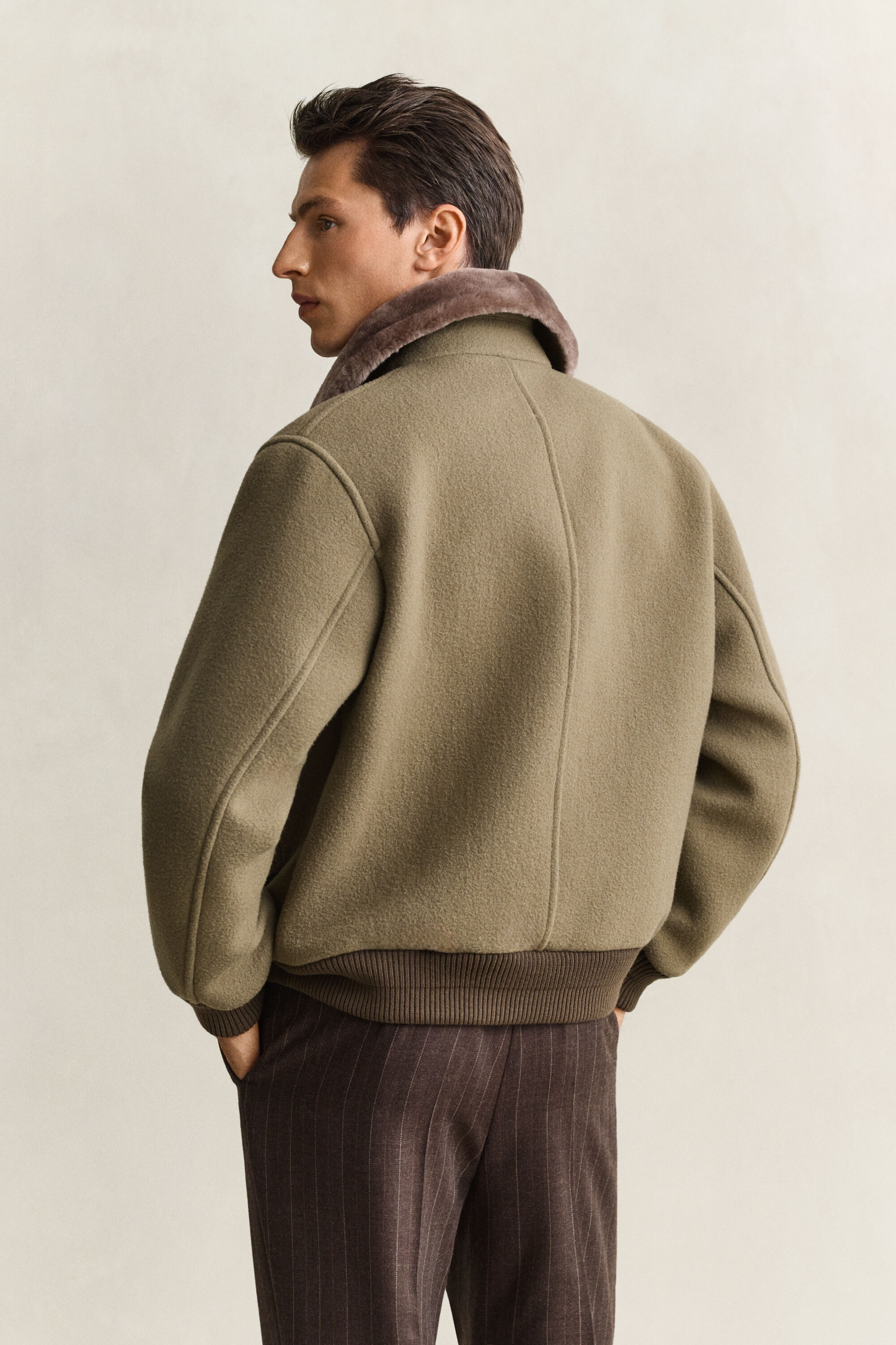 Fliegerjacke aus Wolle mit Shearlingesatz