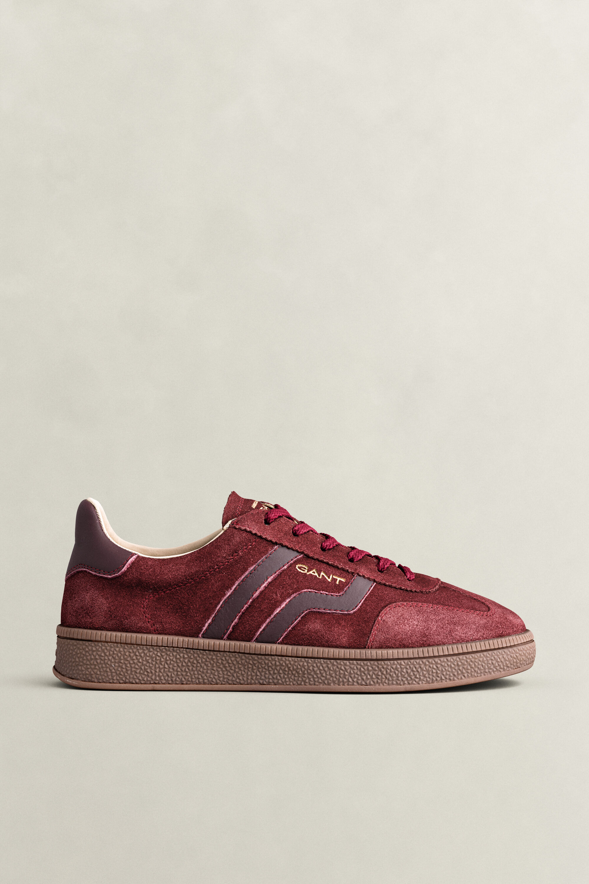 Cuzima Sneaker aus Veloursleder